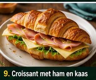 Croissant met ham en kaas